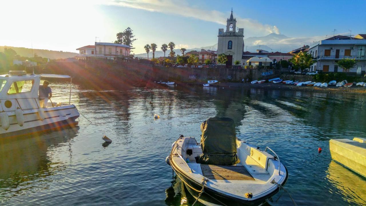 Casa Del Sole Con Vista Sull'Etna A 200 Mt Dal Mare Villa Acireale Exteriör bild